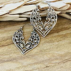Pendientes de Aro Florales en Forma de V de Latón con Baño de Plata de Ley 925, Filigrana de Corazón, Joyería de Moda Natural para Fiesta de Mujer, Venta al por Mayor - Product Image 3