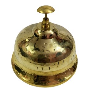 Cloche décorative en laiton avec base en bois dur, style victorien, accessoire de bureau pour les bureaux de direction et les hôtels de luxe - Product Image 3