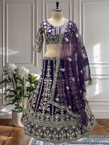 Tenue ethnique traditionnelle indienne pour Diwali, en tissu filet papillon, avec broderie lourde, travail de codage de sequins et motifs, Lehenga Choli Dupatta - Product Image 6