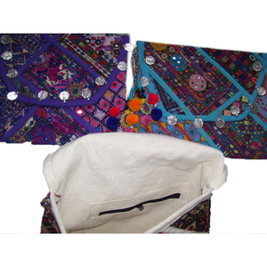 Sac à bandoulière en coton Banjara de bohème de grande capacité pour femmes sac à bandoulière coloré brodé avec miroir pompons de travail - Product Image 3
