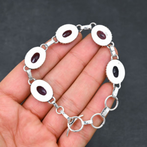 Bracelet unisexe de luxe réglable en argent sterling 925 avec diamant rouge de laboratoire, argent sterling plaqué argent 10x14 mm - Product Image 3