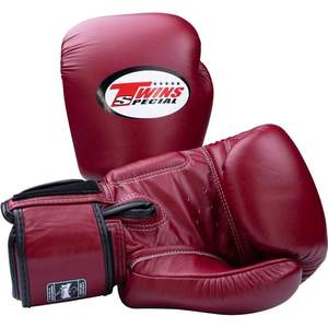 Gants de boxe Twins Muay Thai faits à la main en cuir de vache véritable légers avec fermeture personnalisable et imperméables - Product Image 6