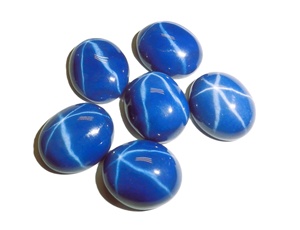 Zafiro Azul Estrella Ovalado de 12x14 mm, 13.5 Quilates, Creado en Laboratorio, Cabujón Pulido con Efecto de Estrella de 6 Puntas para Joyería - Product Image 6