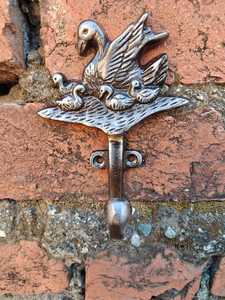 Vintage Metal Swan <b>Wall</b> <b>Hook</b> - Rustic Cast Iron Animal Decorative Hanger - Heavy Duty <b>Wall</b> Mount <b>Hook</b> <b>for</b> Coats Bags and <b>Keys</b> - Product Image 5