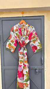 ชุดกิโมโนผ้าฝ้ายลายดอกไม้ พิมพ์ลายด้วยมือ ขนาดเดียว ชุดคลุมสำหรับเพื่อนเจ้าสาว ชุดคลุมอาบน้ำผ้าฝ้ายสำหรับฤดูร้อน ของขวัญ - Product Image 3
