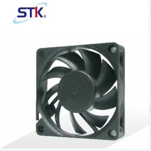 พัดลมระบายความร้อน DC แบบพลาสติก ADDA AD7015(7) ขนาด 70*70*15 มม. OEM ODM ลูกปืนคู่ ไฟฟ้า 5000 รอบต่อนาที - Product Image 1