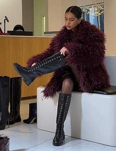 Abrigo de Piel de Zorro Hecho a Mano en Europa para Mujer, Chaqueta Larga de Invierno con Mangas Largas, Chaqueta Gruesa de Lujo Natural - Product Image 2