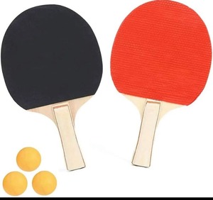 Ensemble de raquettes de tennis de table avec 2 raquettes et 3 balles, manche en bois rouge et noir, durable pour le plaisir en famille - Product Image 2