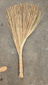 Balais vietnamiens en herbe de tigre, balais souples/balais en fibre de coco, manche long, durables, pour le nettoyage domestique, export direct usine - Product Image 4