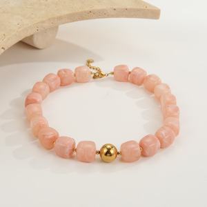 Collar de cuentas de resina elegante, accesorio de moda hecho a mano con cuentas vibrantes, pieza de joyería elegante para mujer, uso diario con estilo. - Product Image 6