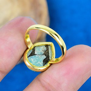 Bague artisanale en argent sterling 925 plaqué or 18 carats avec pierre précieuse naturelle en amazonite bleue en forme de poire - Product Image 4