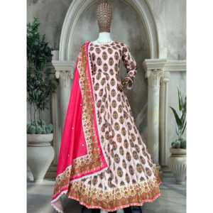 Magnifique ensemble haut-bas et dupatta avec impression numérique, taille XL - Product Image 1