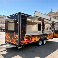 Remorque alimentaire mobile noire personnalisée de 16 pieds, style américain, pour burgers et grillades, entièrement équipée d'une cuisine complète