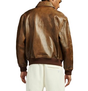 Chaqueta de cuero marrón vintage hecha a mano, diseñada con cuero de cordero europeo antiguo y parches de aviador vintage. - Product Image 4