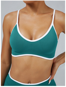 Customizable Women's Seamless Yoga Bra Quick Dry Breathable Fitness Sports Bra Halter Back Front Lightweight Gym Bra OEM - Product Image 3