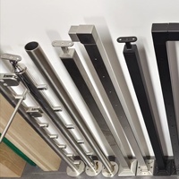 Rampe d'escalier en acier inoxydable de style contemporain avec tube de main courante et support de main courante réglable pour rampes d'escalier