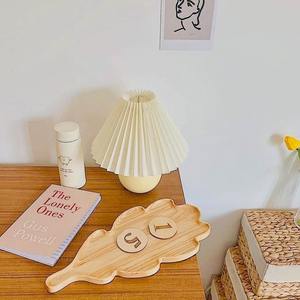 Bandeja de Almacenamiento Portátil en Forma de Hoja de Madera de Fresno Hecha a Mano, Moderna y Lujosa, Apta para Lavavajillas, para Servir en la Cocina, Vajilla, Alimentos y Bebidas - Product Image 5