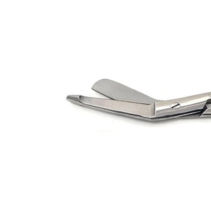 Tijeras para Vendajes RSI SA-0163er de 5.5 Pulgadas, Acero Inoxidable, Operación Manual, Reutilizables, Clase II, Instrumento de Primeros Auxilios, Juego con Certificación CE - Product Image 3