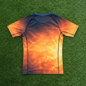 T-shirt de compression à manches courtes pour homme style Bape – Vêtement de sport athlétique avec motif graphique pour l'entraînement - Product Image 5