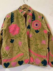 Chaqueta Suzani Bordada de Terciopelo de Algodón Premium con Patrón Floral, Manga Larga, Cuello Alto, Estilo Bohemio Hecho a Mano, Abrigo de Invierno - Product Image 2