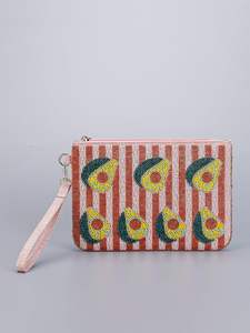 Bolso de mano elegante de alta calidad con bordado estilo bohemio y perlas, con cuentas hechas a mano para novias, disponible para la venta. - Product Image 4