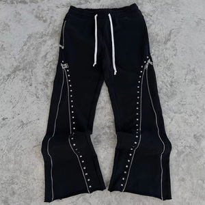 2026 OEM Wholesale Women Rhinestone Tracksuit Hot Selling Premium Quality Soft Material <b>Light</b> Weight Thermal Men Tracksuit - Product Image 4