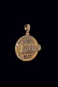 Colgante de Lujo Personalizado Estilo Hip Hop con Incrustaciones de Moissanita VVS Certificada, Plata 925, Nombre Personalizado, Diseño Circular Bicolor para Hombre - Product Image 4