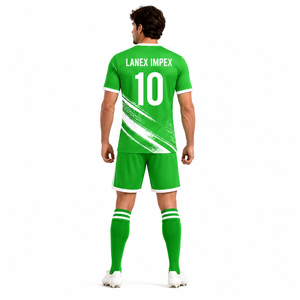 Tenues de football personnalisées directement de l'usine, maillots et shorts de football professionnels avec tissu léger, kit de sublimation complète - Product Image 4