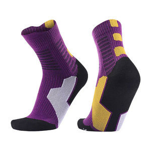 Chaussettes montantes en polaire vierges personnalisables en polyester pour sublimation, respirantes et écologiques, idéales pour les sports professionnels (vente en gros) - Product Image 6