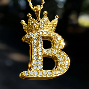 Collier pendentif lettre B plaqué or style Hip Hop, micro-pavé de zircone, avec chaîne corde couronne - Product Image 1