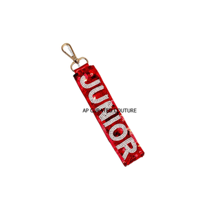 Porte-clés rectangulaire fait main en perles de verre bleues avec inscription THUNDER blanche et mousqueton en métal doré - Product Image 2