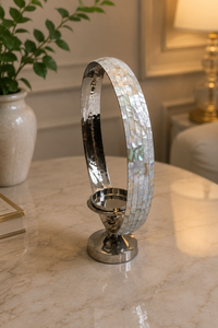 Candelabro Moderno de Plata de Lujo para una Decoración Elegante del Hogar, Portavelas Premium de Madreperla para Decoración de Sala de Estar - Product Image 2