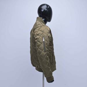 Veste matelassée d'hiver pour homme grande taille, logo personnalisé de haute qualité, vente en gros, broderie, coupe-vent, respirante, tissu satiné - Product Image 6