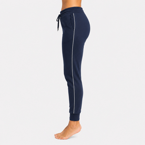 Stylish <b>Women</b> <b>Sweatpants</b> Featuring A Comfortable Waistband Smooth Fabric And Modern Shape <b>Sweatpants</b> <b>For</b> Casual Outfits - Product Image 3