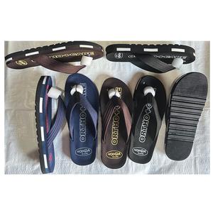 Tongs en PVC rayées pour hommes Chamunda Plastics de qualité supérieure, semelle intermédiaire en caoutchouc réglable pour un confort quotidien décontracté à la maison - Product Image 1