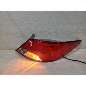 Feu arrière droit d'occasion Accent 924021R600 - Product Image 2