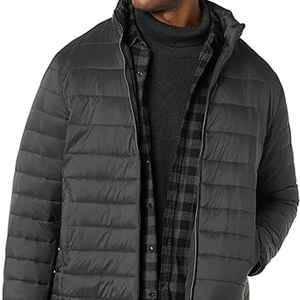 Chaqueta acolchada con aislamiento térmico que ofrece un relleno cálido, un ajuste cómodo y un material resistente y duradero. - Product Image 4