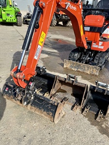 รถขุดขนาดเล็ก Kubota U10 รุ่นขายดี น้ำหนัก 1 ตัน ระบบไฮดรอลิก แบบตีนตะขาบ เหมาะสำหรับงานก่อสร้างและเกษตรกรรม - Product Image 5