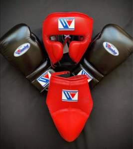 Conjunto de Boxeo Profesional Personalizado de Fábrica, Color Rojo y Negro, para Entrenamiento de Luchadores, Conjunto de Protección para Sparring - Product Image 1