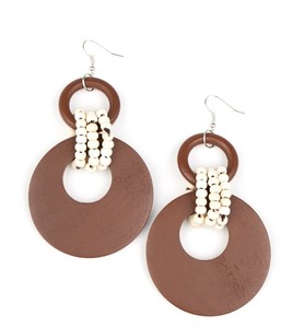 Boucles d'oreilles pendantes rustiques en bois léger pour femme, finition polie, idéales pour le quotidien et les occasions festives - Product Image 6