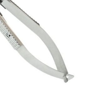 Portaagujas Castroviejo de 5 1/2 Pulgadas Recto con Retenedor, Instrumento de Sutura Microquirúrgica de Acero Inoxidable Liso - Product Image 6