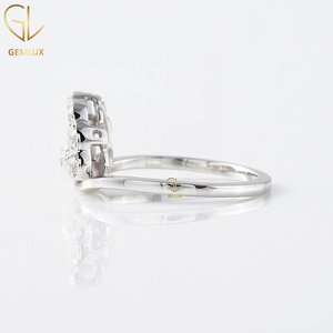 Bague éventail Art Déco sertie de diamants avec sertissage Milgrain |   Bague de fiançailles en diamant moissanite taille ronde |   Bague de style vintage unique - Product Image 6