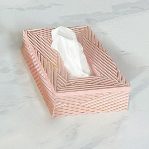 Boîte à mouchoirs en métal rose poudré moderne, élégante, pour la décoration de la maison et la salle de bain - Product Image 1