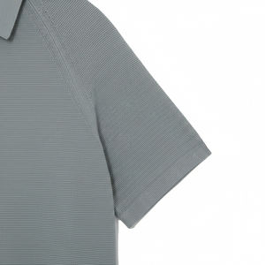 Camiseta de punto premium para hombre, de manga corta, con cierre de cremallera de un cuarto, texturizada, de corte ajustado, informal y de negocios. - Product Image 4