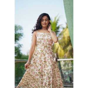 Robe en coton blanc à fleurs pour usage quotidien, respirante, taille XS, avec taille naturelle - Product Image 3