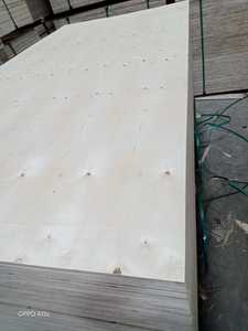 แผ่นวีเนียร์โอคูเม/บินตังกอร์/สไตรเร็กซ์ ขนาด 4x8 ฟุต หนา 18 มม. ยี่ห้อ FOMEX คุณภาพชั้นหนึ่ง สำหรับใช้งานภายในอาคาร ทันสมัย เหมาะสำหรับโรงแรม มาตรฐาน E2 ราคาแข่งขัน - Product Image 2