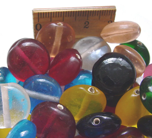 Perles en verre soufflé assorties en gros |   Boîtes d'emballage en forme de cœur ovale et de disque pour la fabrication de bijoux - Product Image 2