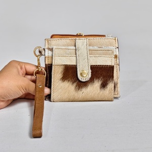 Cartera de Cuero Genuino para Mujer con Estampado Animal, Cierre de Cremallera y Broche, Tarjetero, Estilo Corto y Moderno - Product Image 1