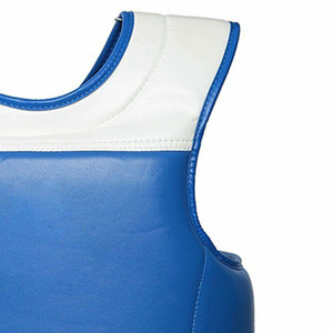 Protège-poitrine de boxe en cuir véritable respirant, personnalisable (logo, couleur, taille) pour l'entraînement MMA et Kickboxing 2026 - Product Image 6
