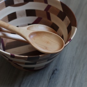 Cuillère de service artisanale en bois d'olivier de qualité supérieure, ustensile de cuisine classique naturel, finition miroir, accessoire de cuisine durable et écologique - Product Image 5